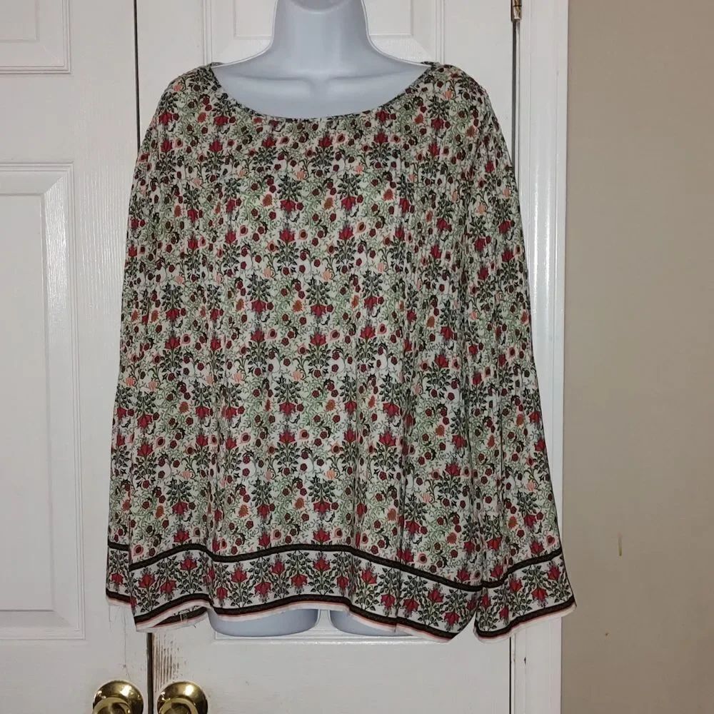 Max Studio  wide sleeve ribbed floral print blouse  Sz XL